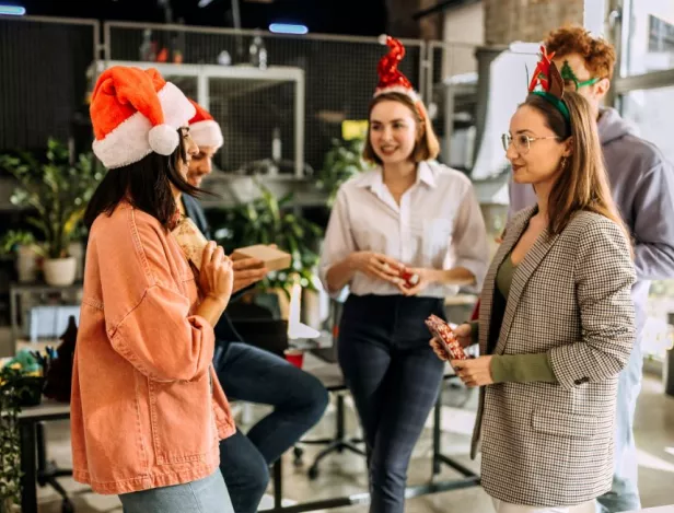 Secret-Santa-les-bons-cadeaux-pour-vos-collegues